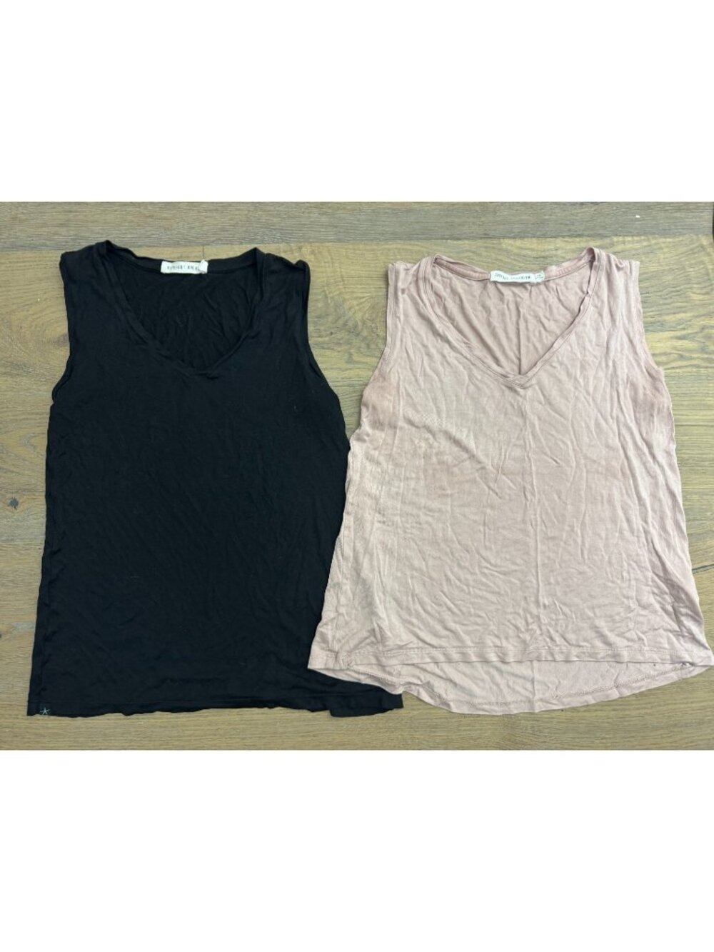 Lot of 2 Barefoot Dreams Malibu V-Neck Slub Tee Shirts 100% Modal, XS
